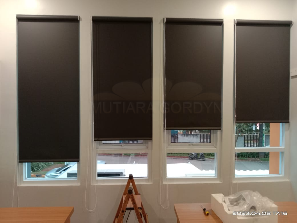 Tirai Gulung,Tirai Outdoor,ROLLER Blind,Tirai Kantor,ROLLER Blind Tangerang,Roller Blind,Jakarta,Roller Blind,Bekasi,Roller Blind,Depok,Roller Blind Bogor,Roller Blind,Serang,Roller Blind Cilegon