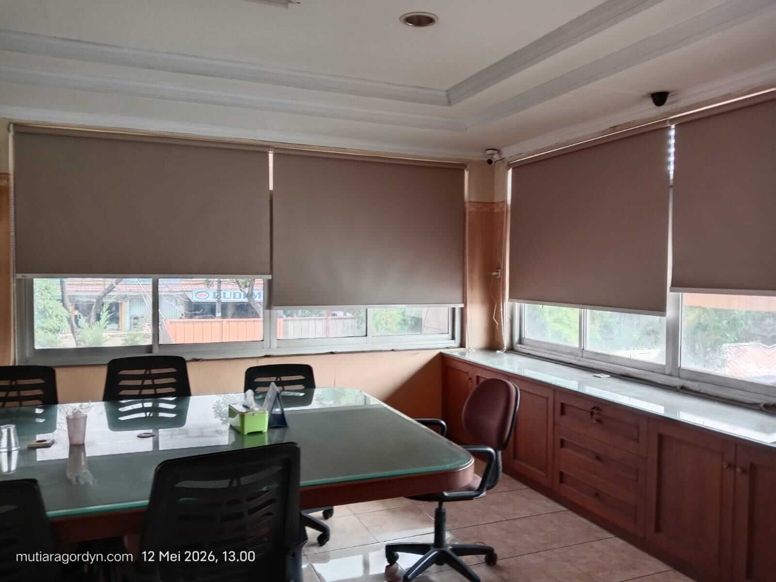 roller blind rawa buntu