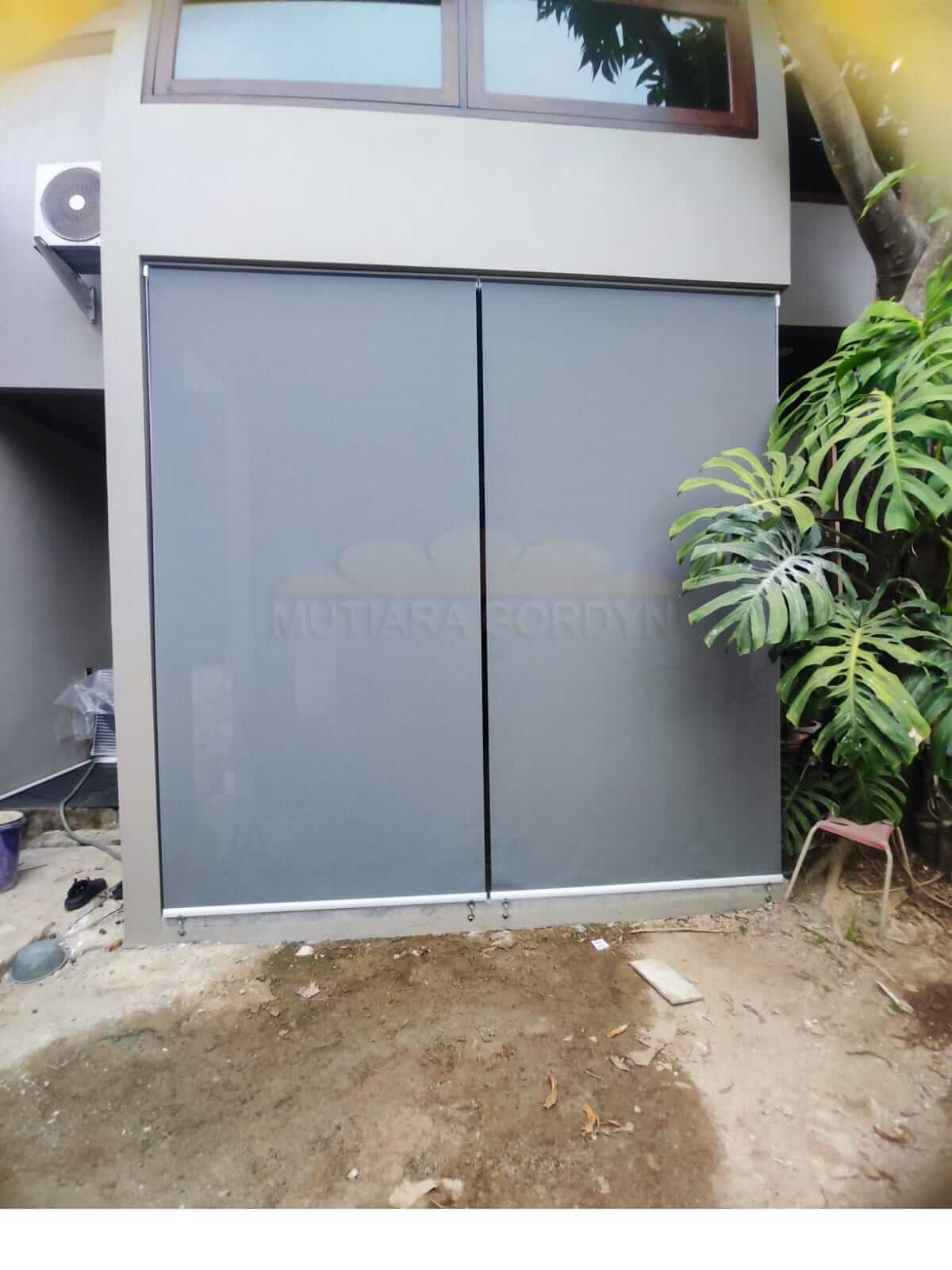 Roller Blind Outdoor Di Cikupa