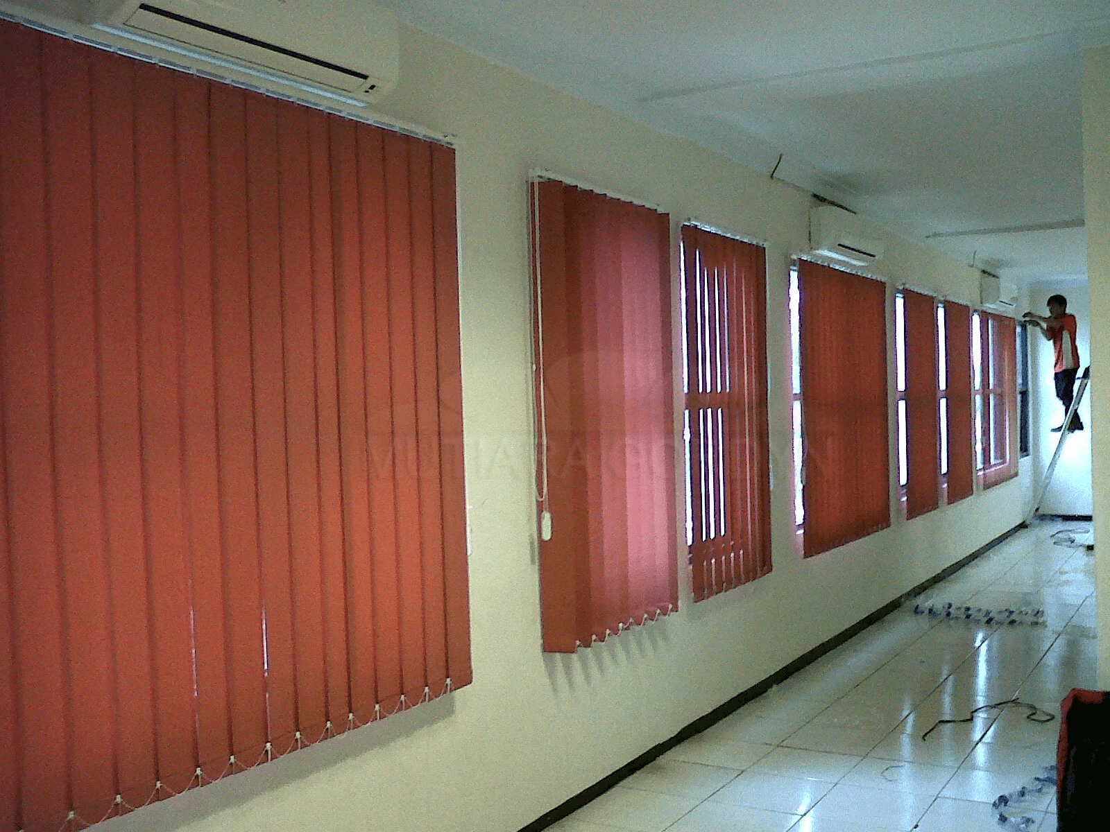 Jual Wooden Blind dan Horizontal Blind Pasar Kemis Kutabumi