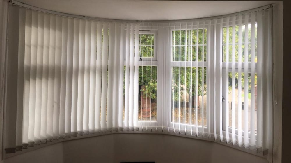 VERTICAL BLIND DAPAT DI PASANG DIBIDANG MIRING.CIKOKOL