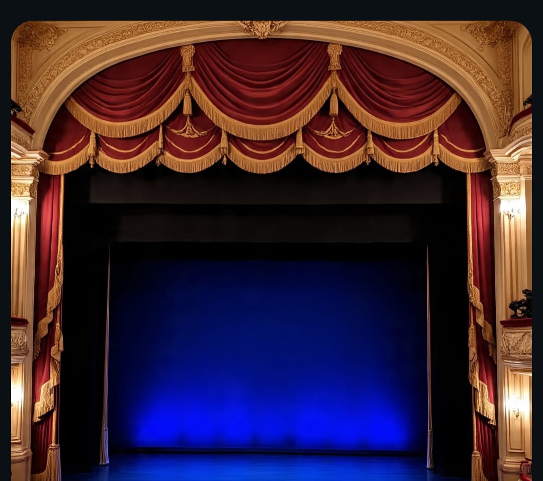 GORDEN TEATER.GORDEN PANGGUNG MEWAH.SUMMARECON