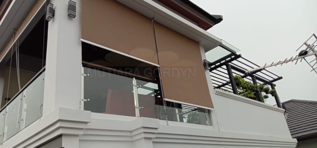 ROLLER BLIND OUTDOOR.SUMMARECON