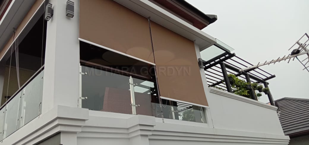 ROLLER BLIND OUTDOOR.SUMMARECON