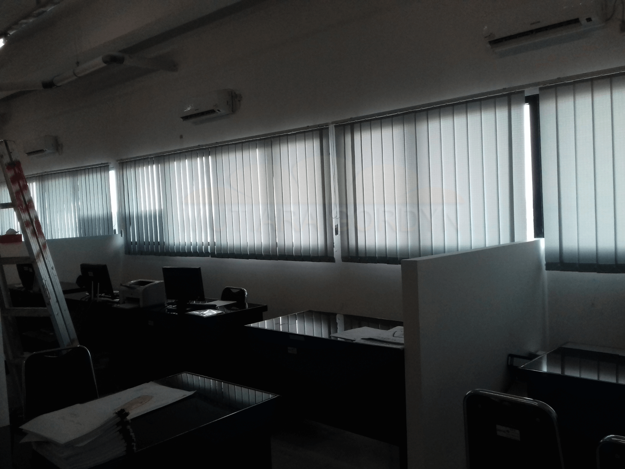 TIRAI VERTICAL BLIND.SUMMARECON
