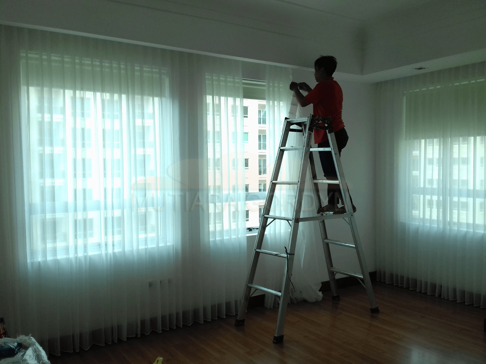 VITRASE MINIMALIS.TOMANG,ROXIMAS,SEASON CITY