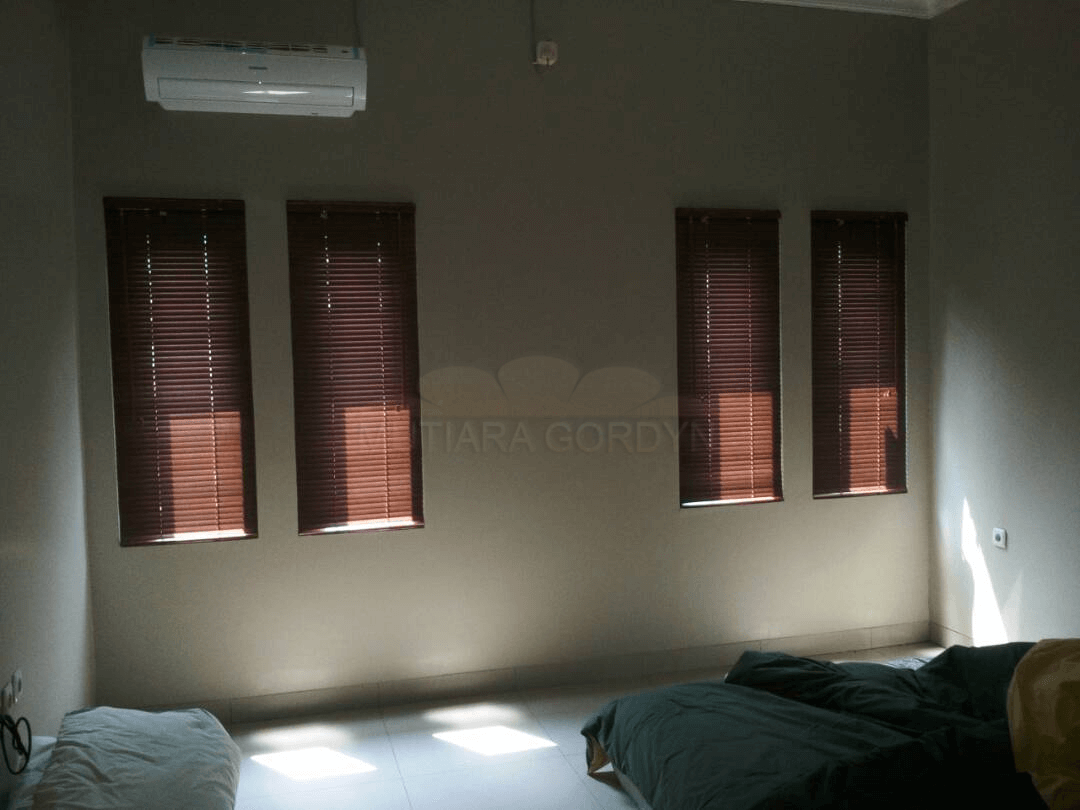 WOODEN BLIND | MATERIAL KAYU DAN FULL PVC.CENGKARENG,ANGKE