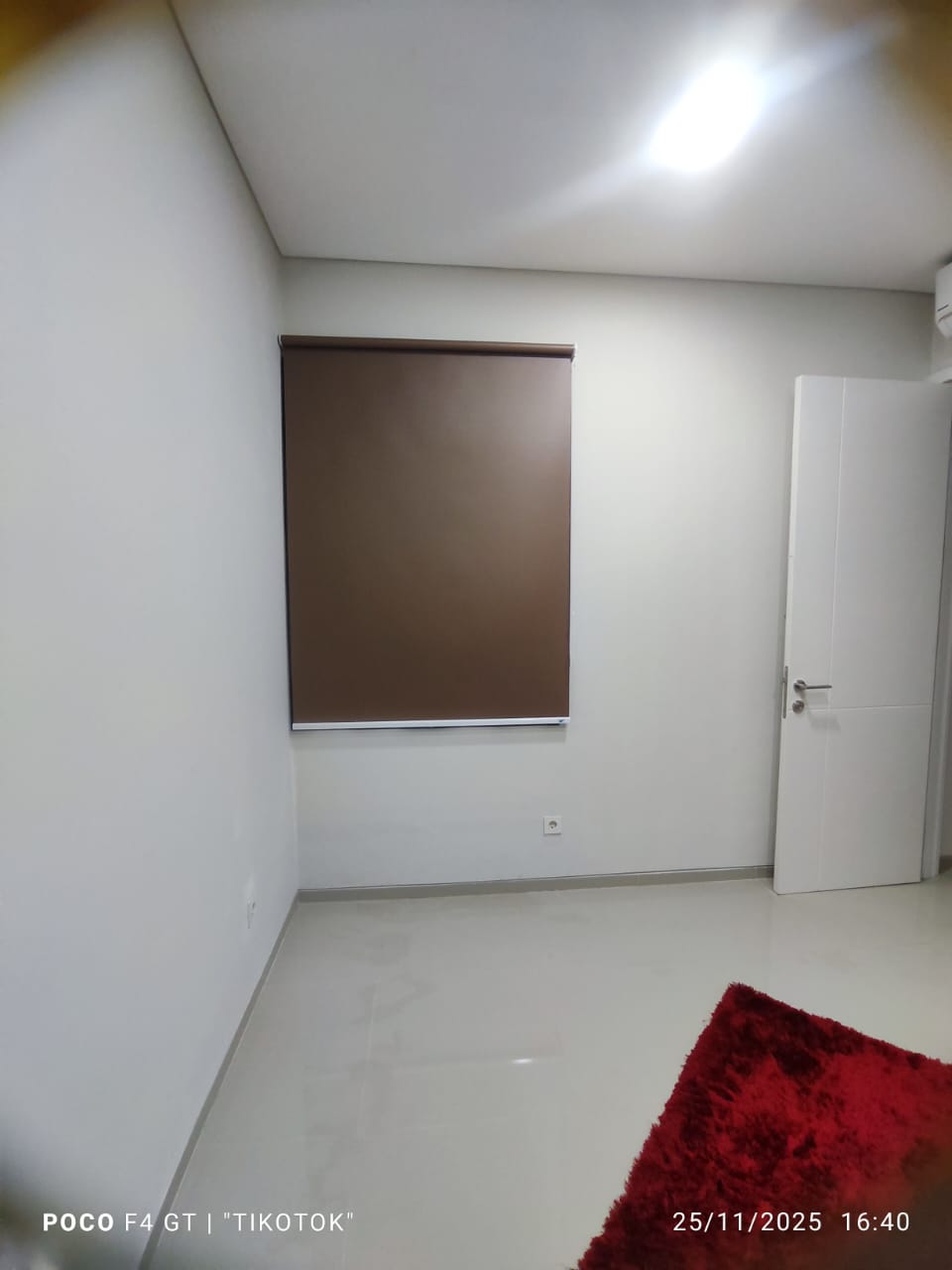 Project Pemasangan Roller Blind di Bintaro Discovery