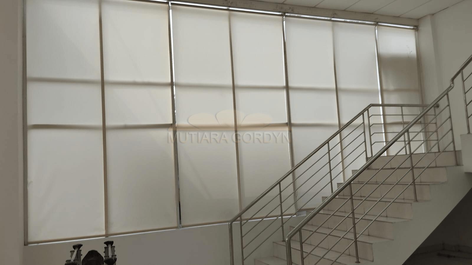 ROLLER BLIND DIMOUT ( BAHAN STANDART )GREEN LAKE METLAND CYBER CITY