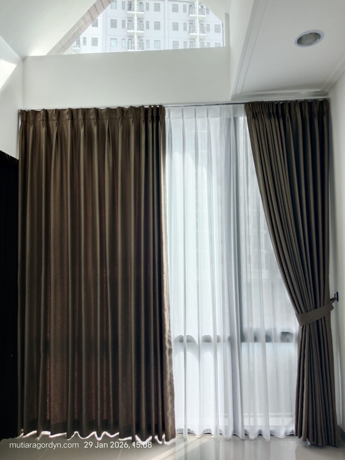 Project Gorden dan Roller Blind Cluster Osaka PIK 2
