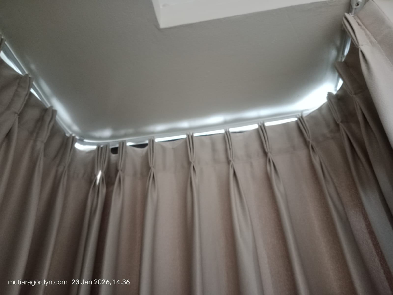 Project Pemasangan Gorden + Vitrase Fullset Bu dita Karawaci.