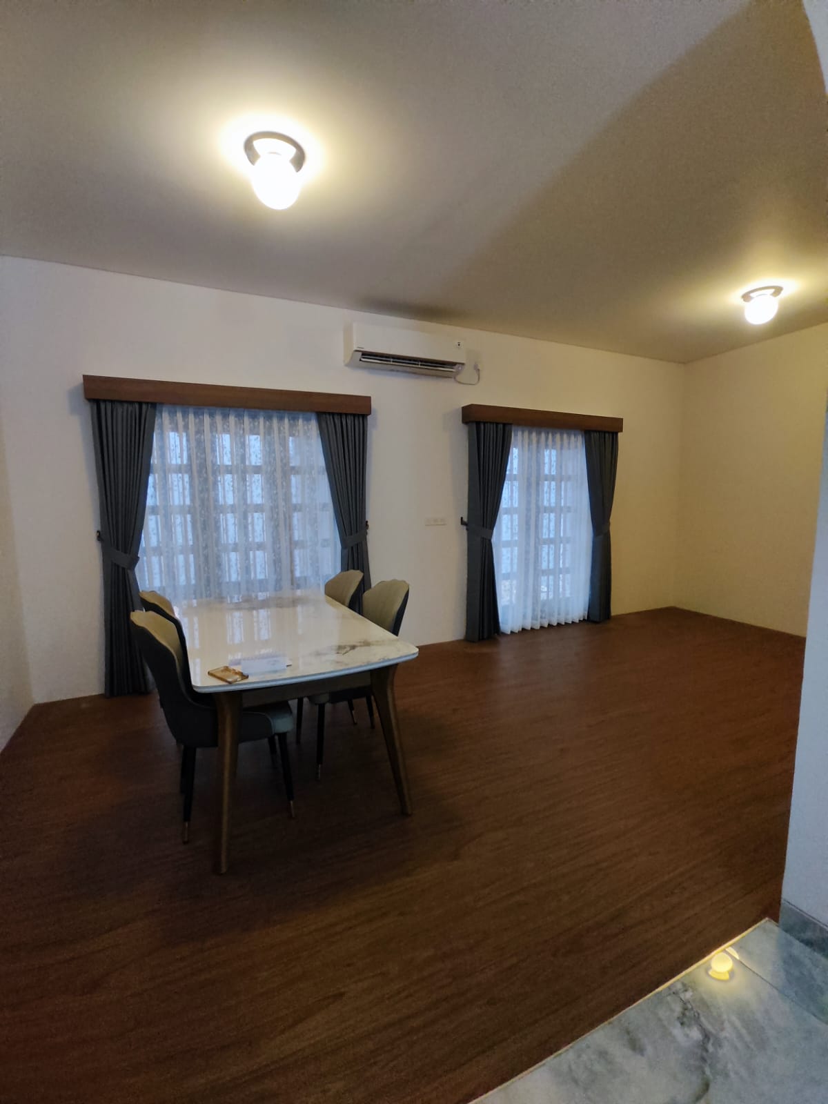 Project Gorden Box dan Wooden Blind PIK. Terimakasih Kak Fini Untuk Orderannya ,Semoga kakak suka dengan Hasil kerja dari tim Mutiara.