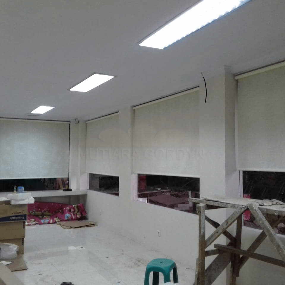 Jasa Roller Blind | Jual Pasang Tirai Gulung di Slipi Palmerah