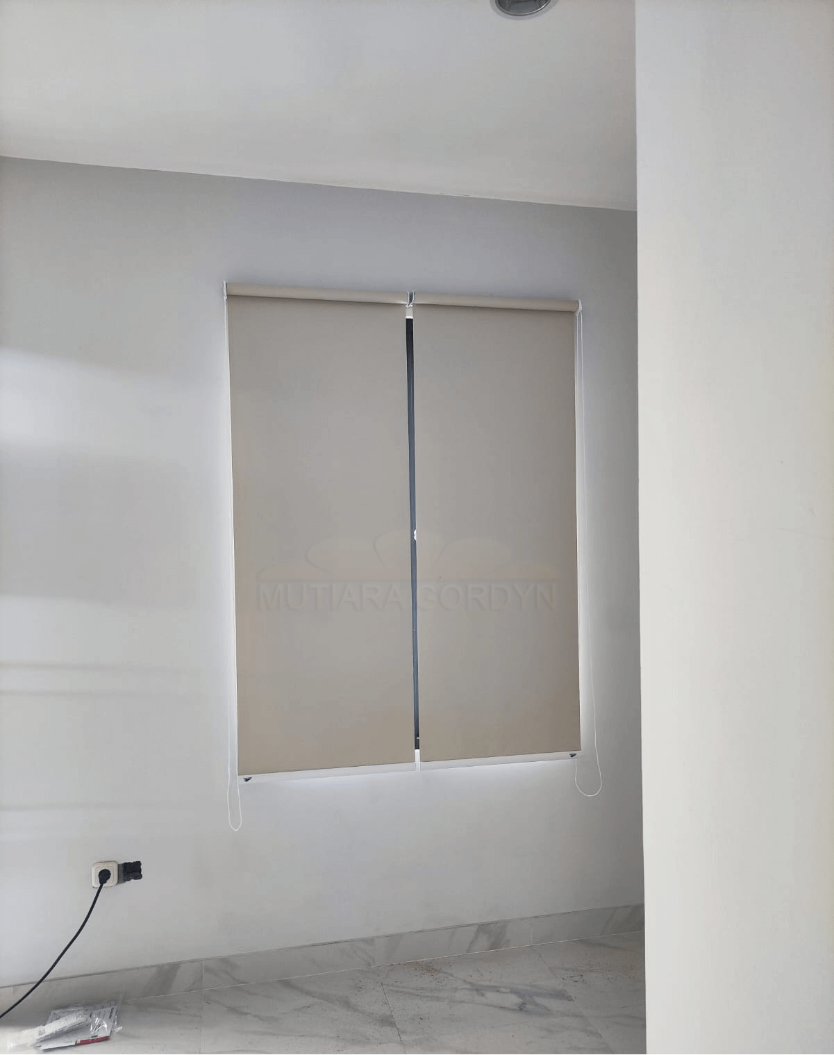 Jual Roller blind | Tirai Outdoor Balkon Garasi