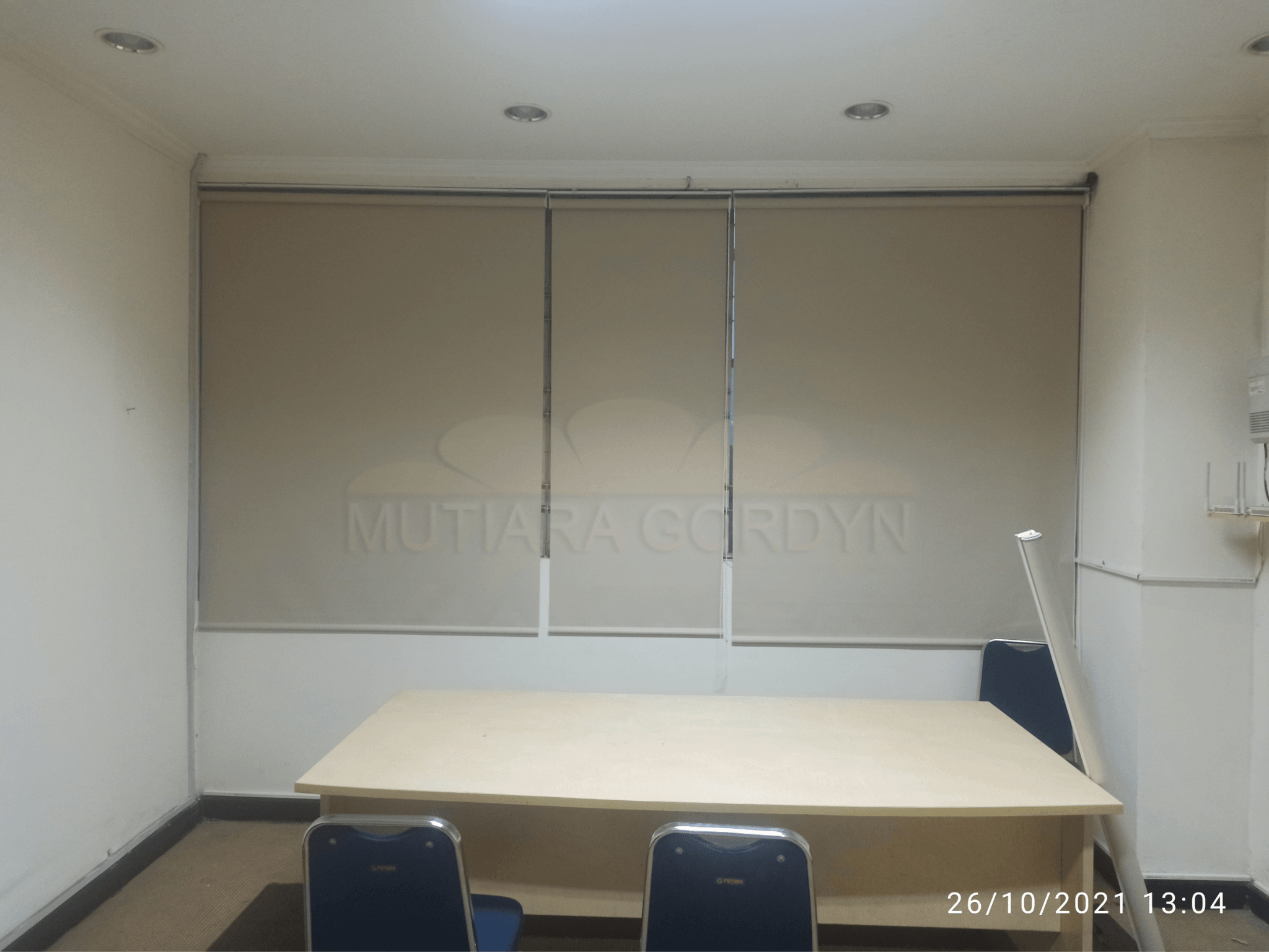 Jual Roller Blind BlackoutTambora & Pekojan Terbaik | Manual & Otomatis