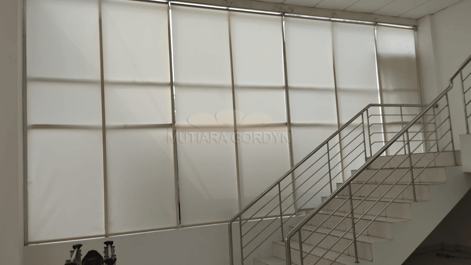 Roller Blind Dimout Superior: Harga Ekonomis