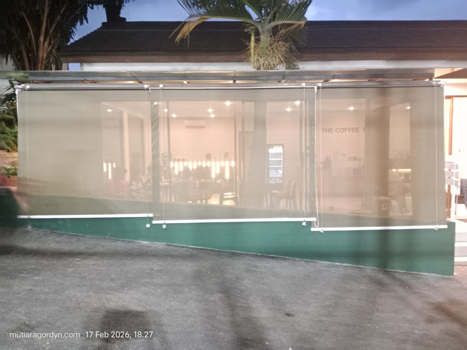 ROLLER BLIND OUTDOOR