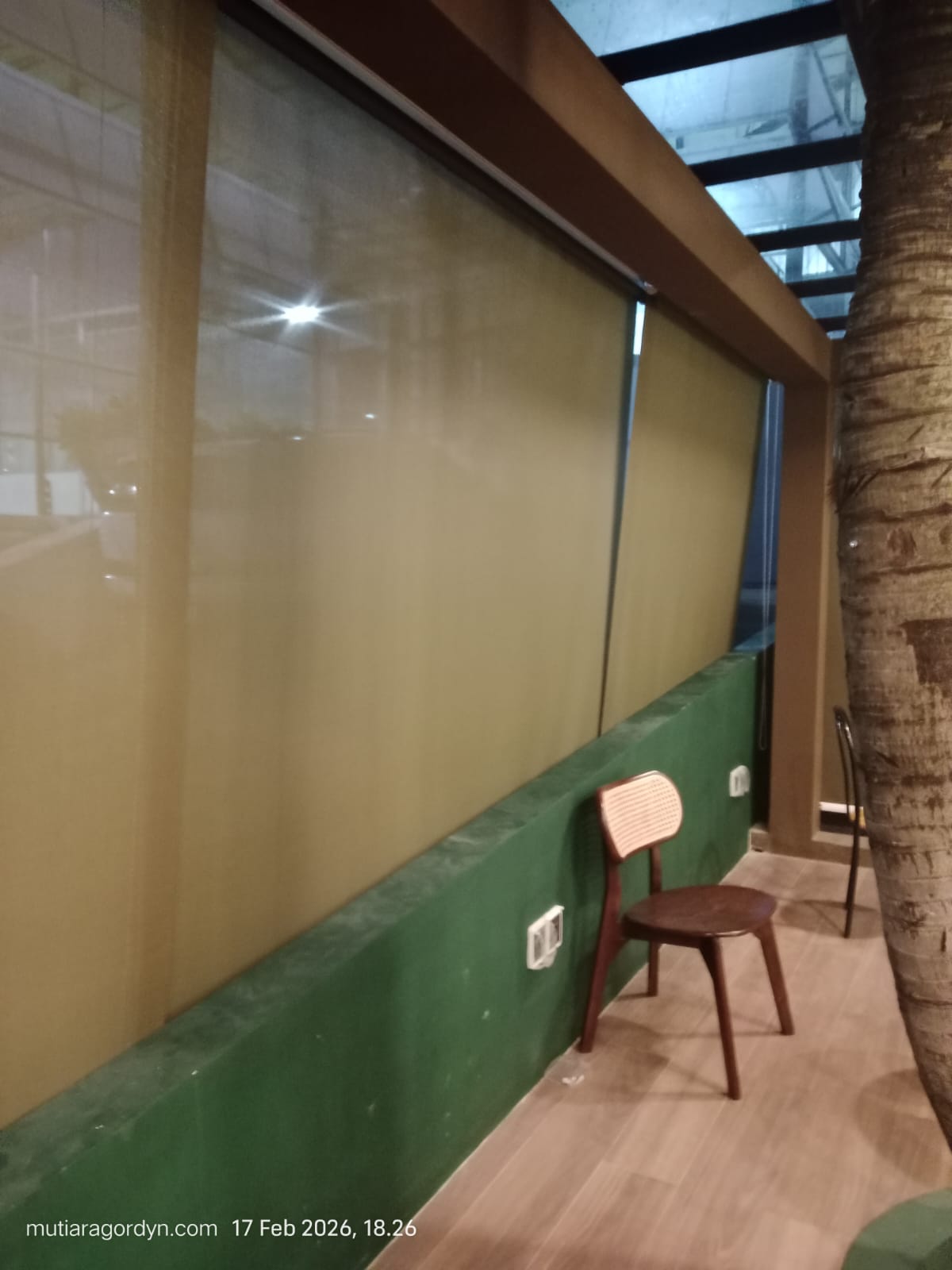 Outdoor Tirai Gulung roller Blind Jagakarsa Tanjung barat