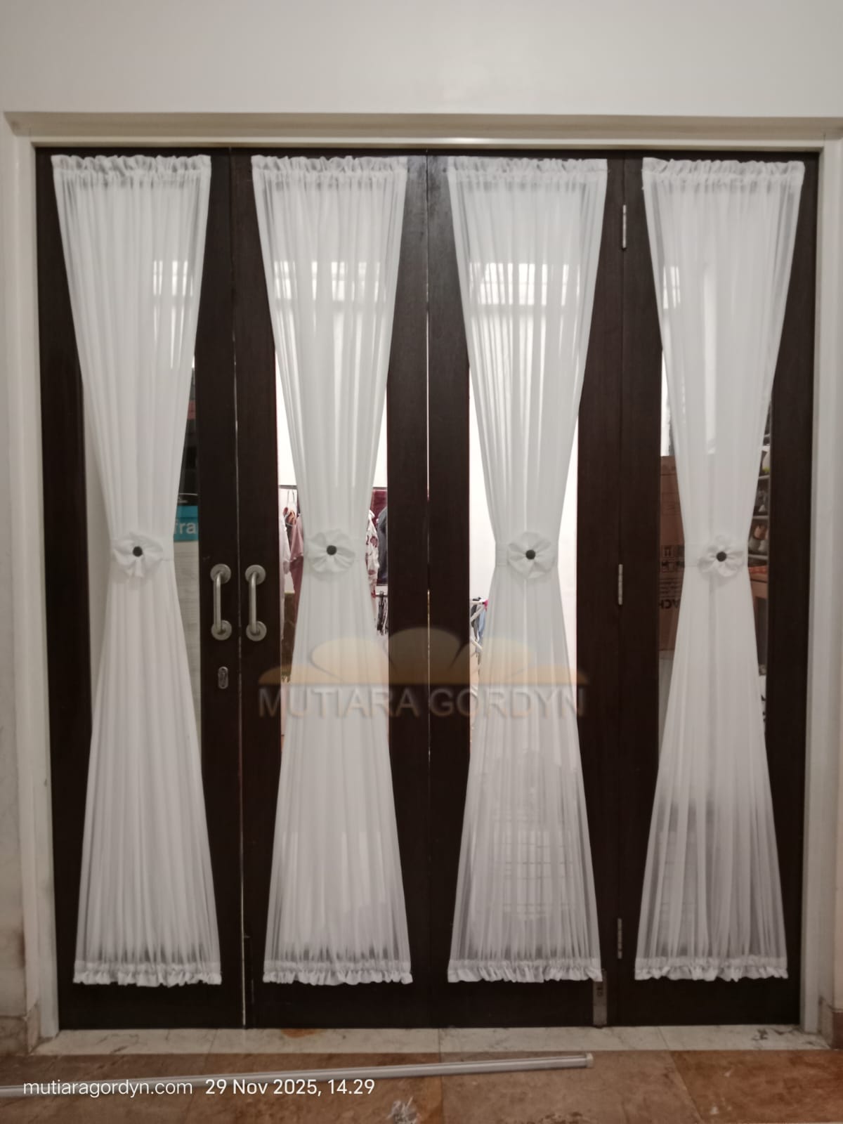 vitrase model minimalis spiral kupu kupu di pancoran