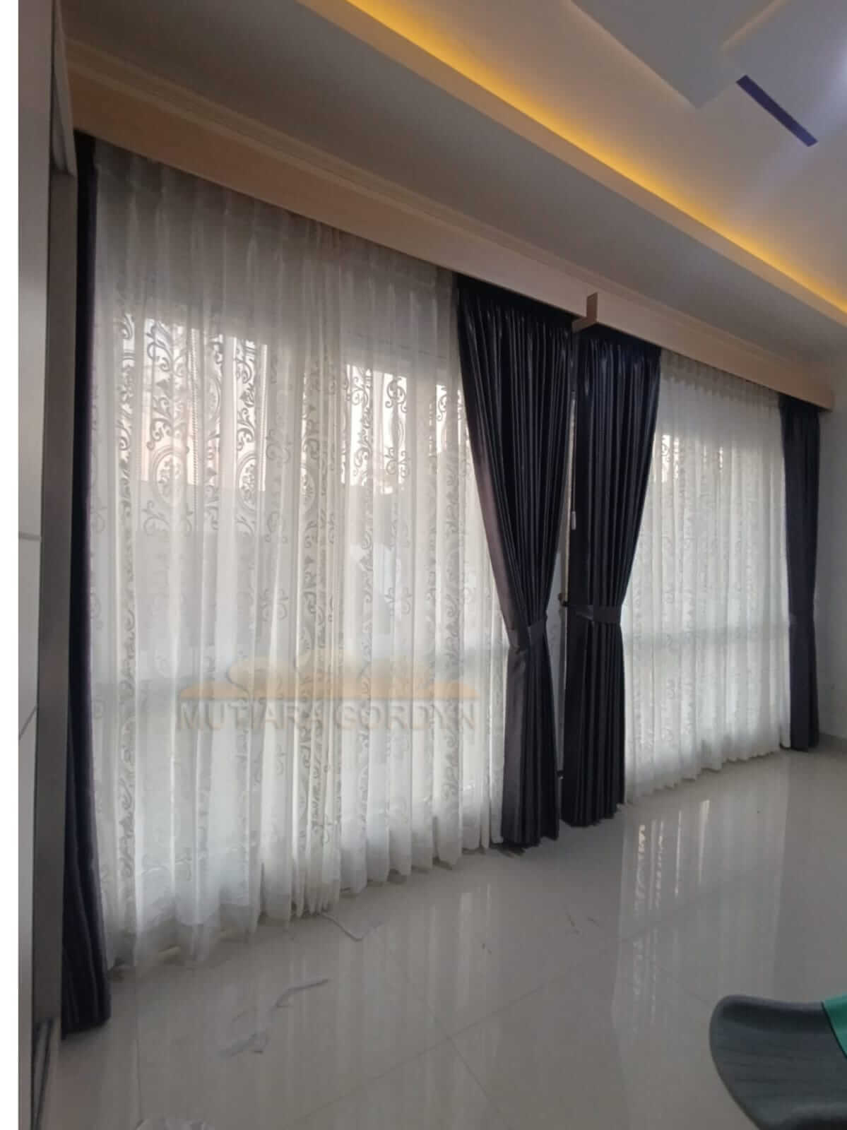 Gorden Box Kayu (Pelmet) yang Mewah.bsd city