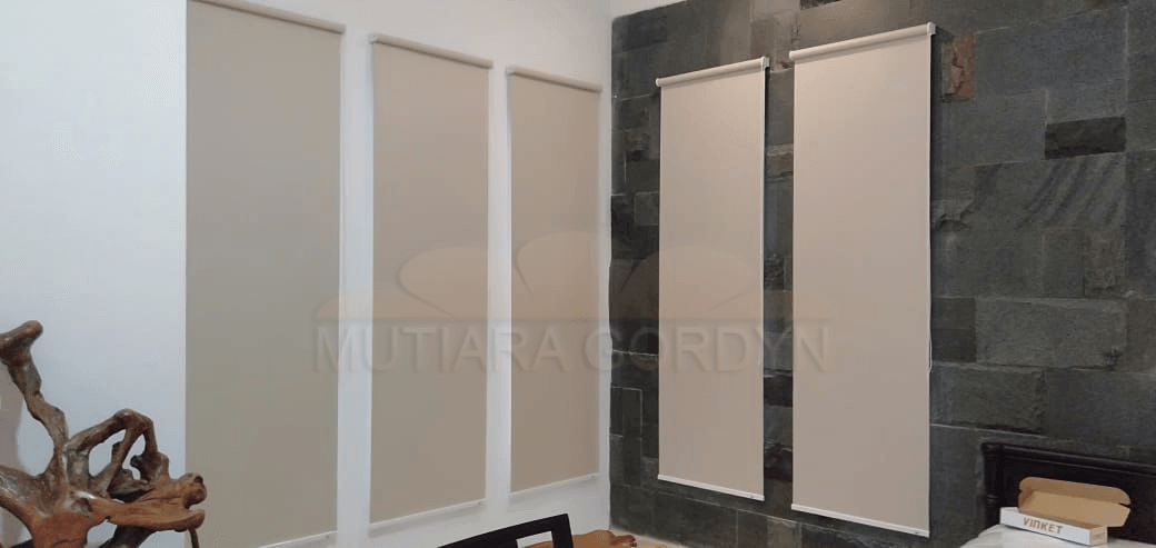 ROLLER BLIND BY 081514339991