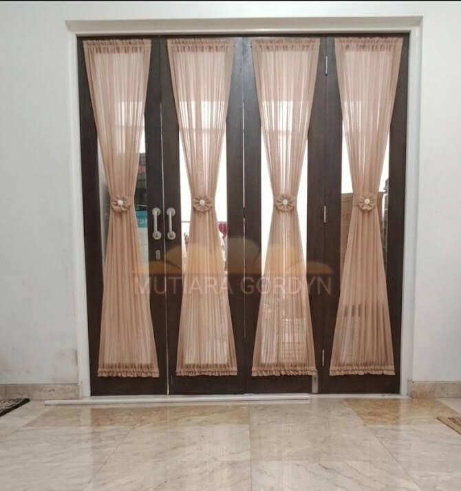 Gorden spiral Kupu Kupu Mutiara Gordyn