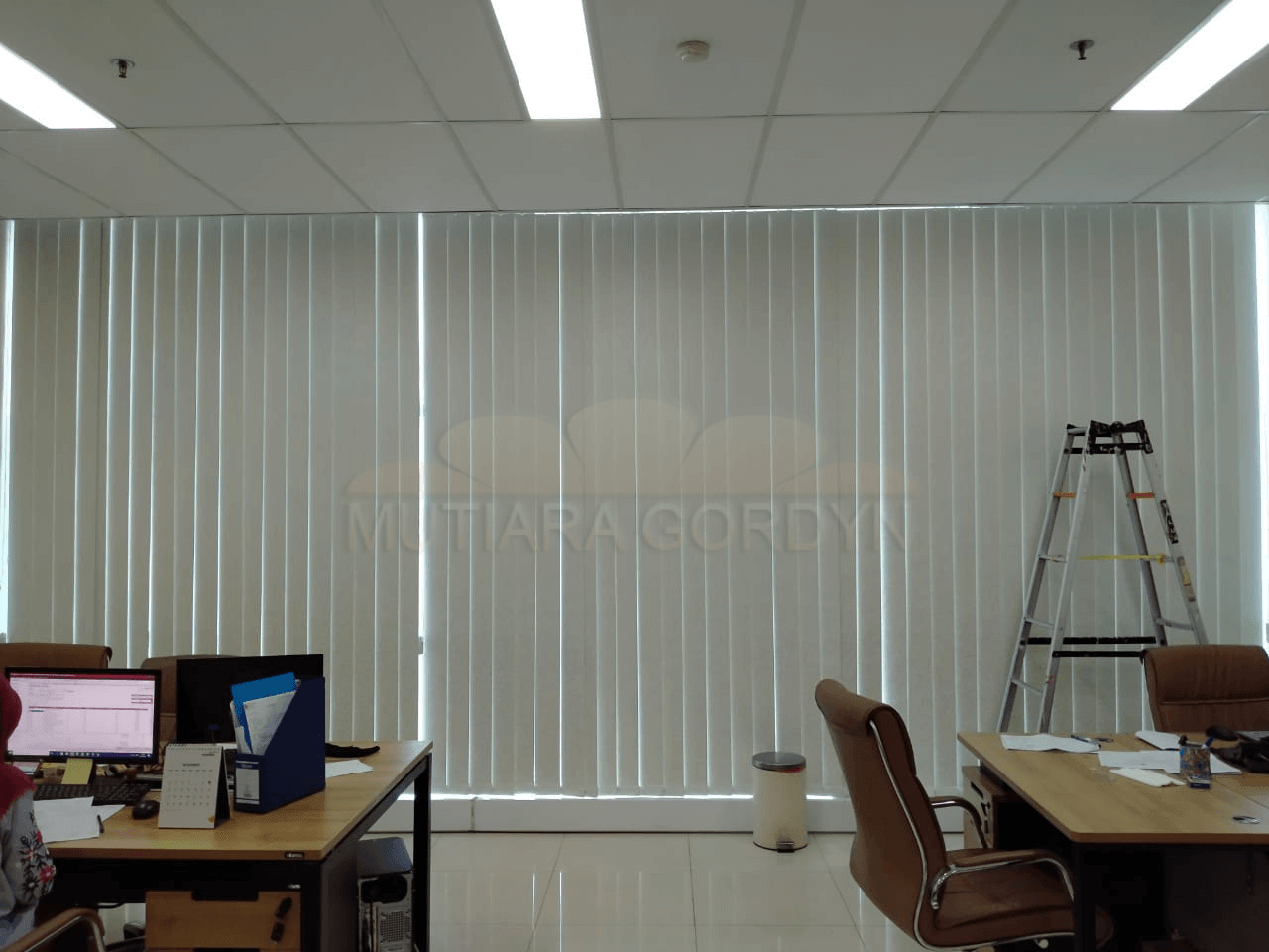 Toko Vertical Blind BSD City – Solusi Tirai Modern Mutiara Gordyn