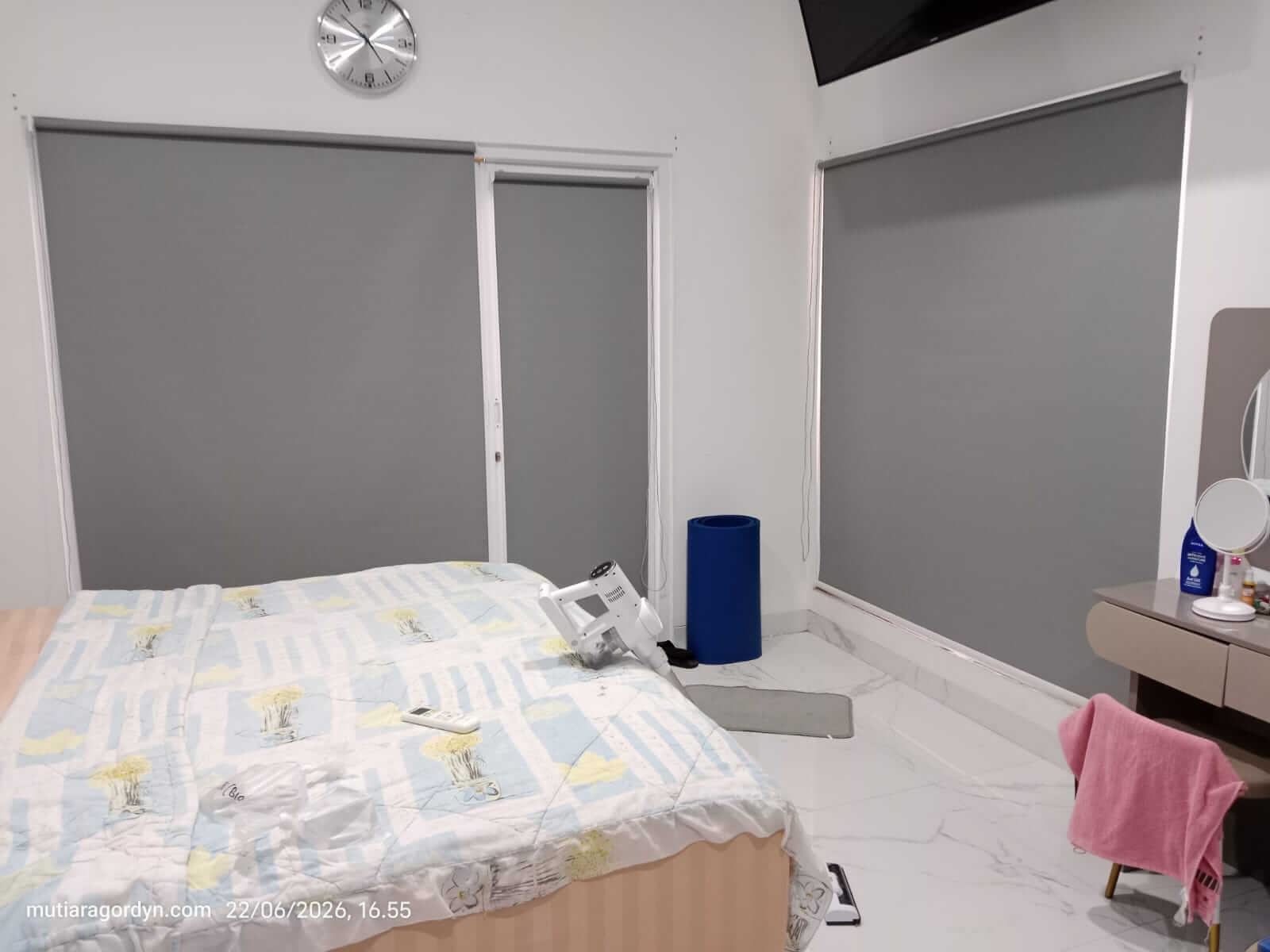 Pemasangan Roller Blind di Villa Melati Mas Jelupang Serpong Mutiara Gordyn