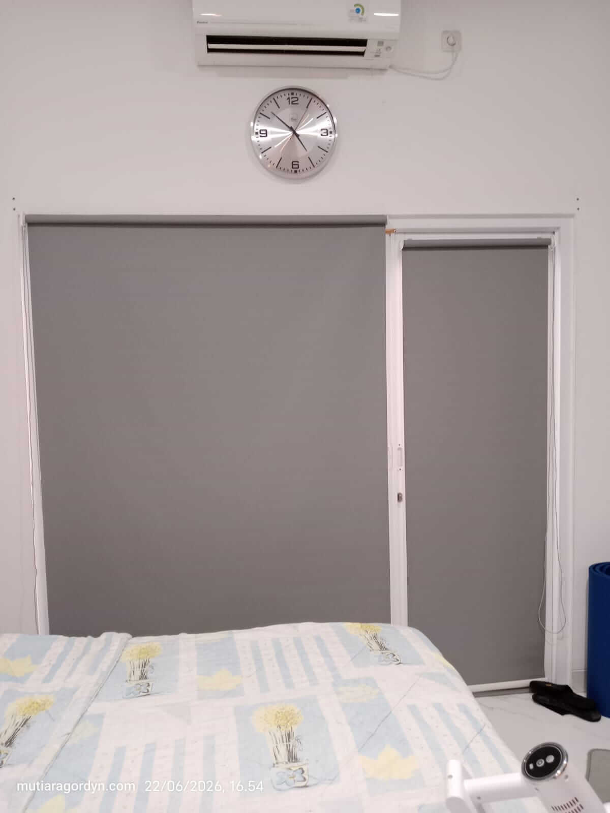 Roller Blind Villa Melatimas Jelupang serpong