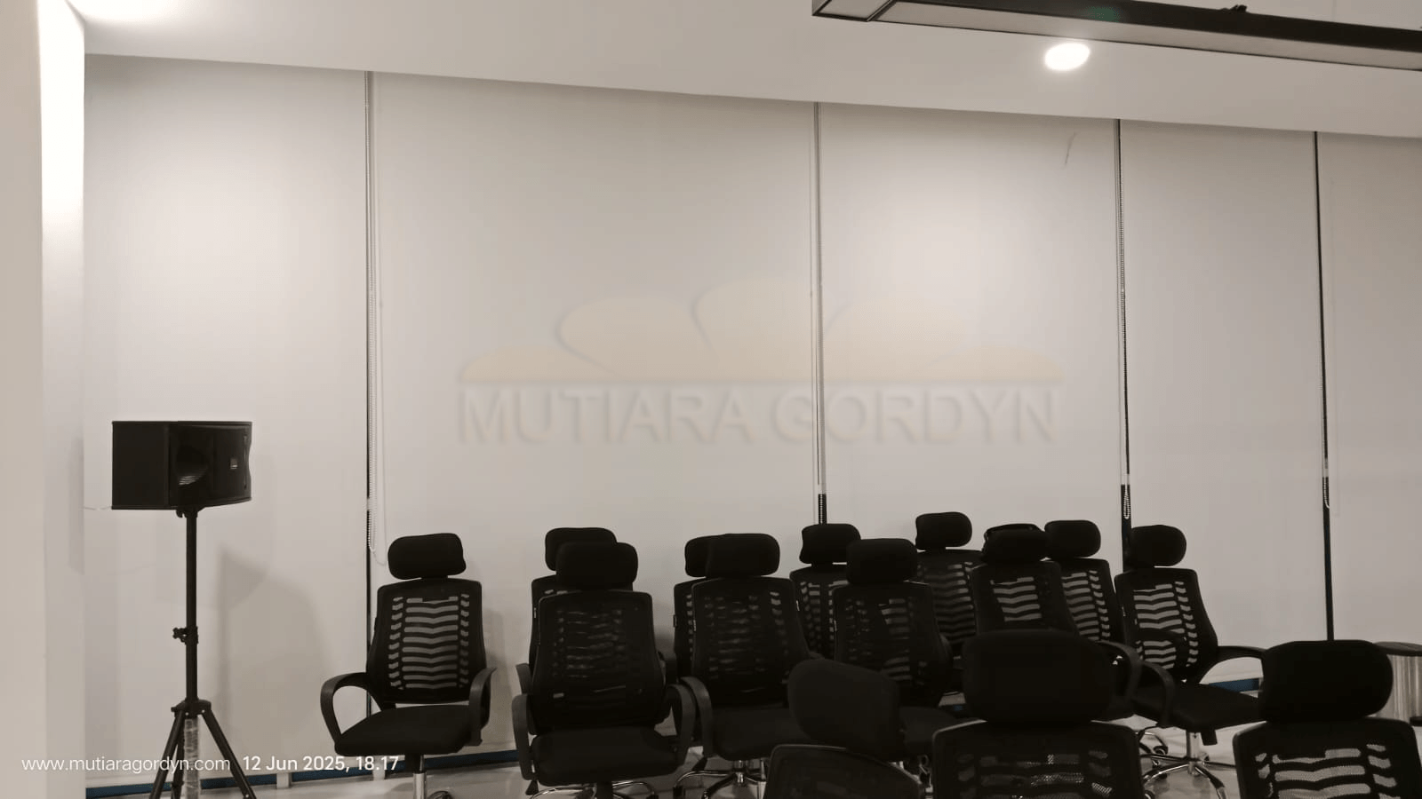 projek roller blind bekasi