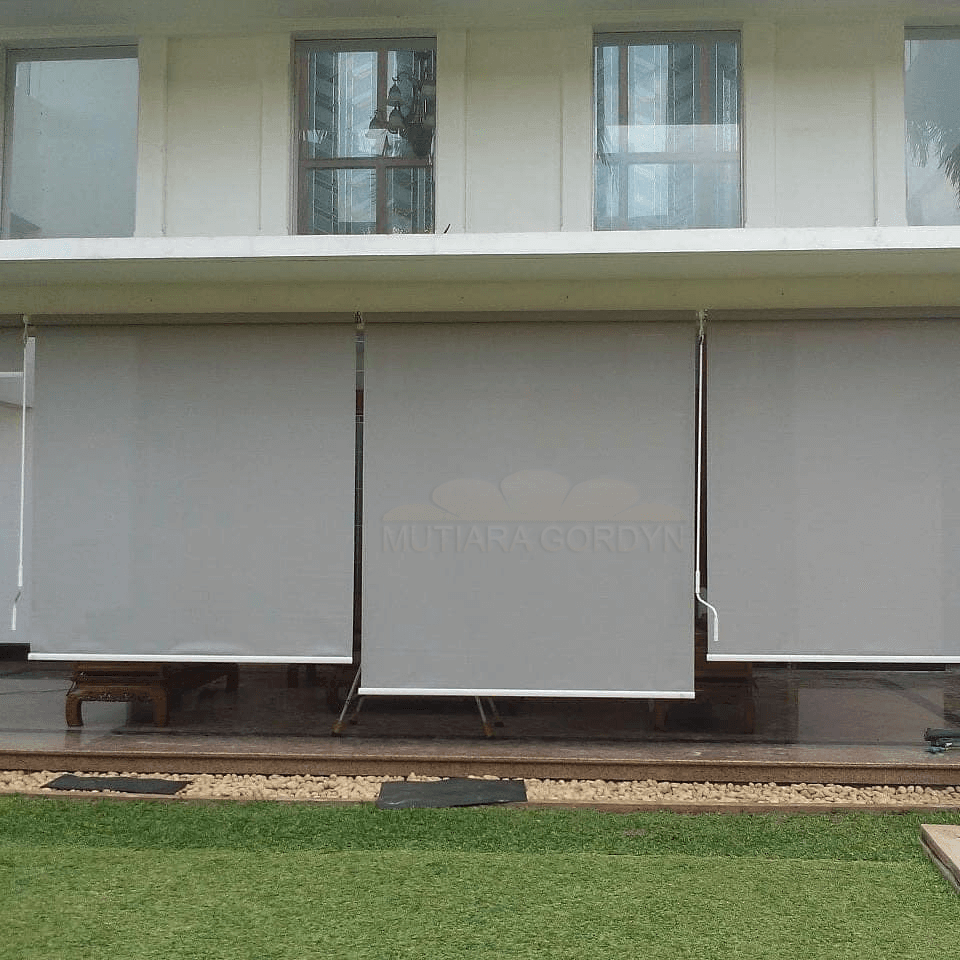 Outdoor Roller Blind di Kemang, Jakarta Selatan