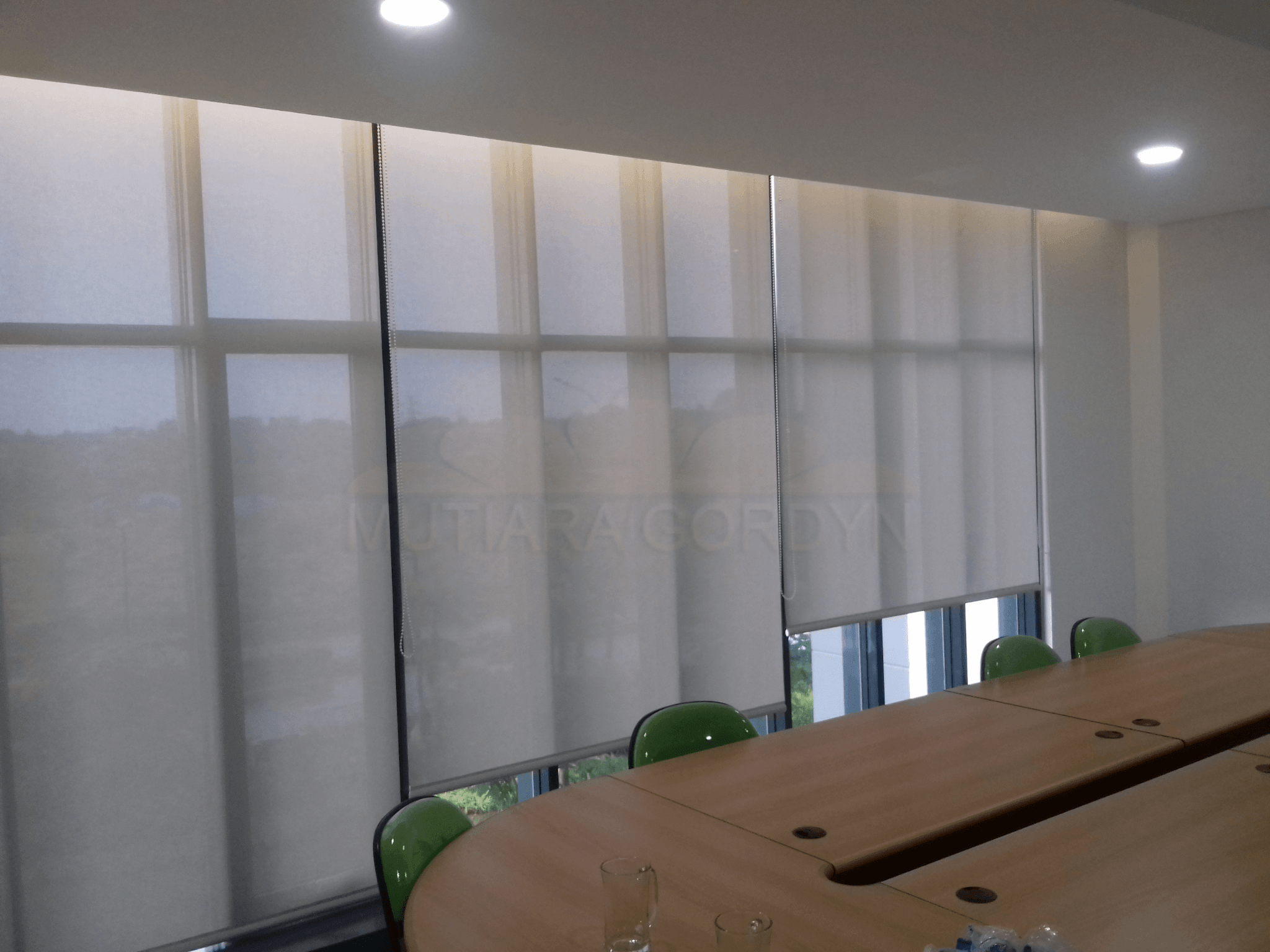 tirai gulung transfaran Roll (Roller blind) di bekasi 